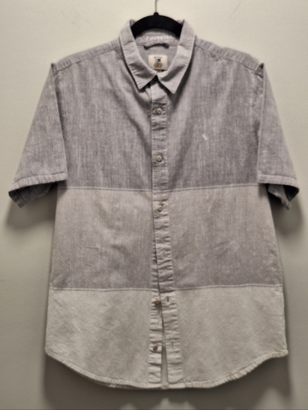 Four Star Short-Sleeve Button Down | Med -->Light Gray Color Block | M